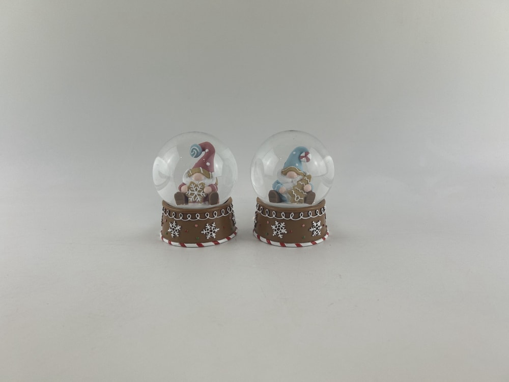 Glistening Glass Snow Globe The Perfect Christmas Gift