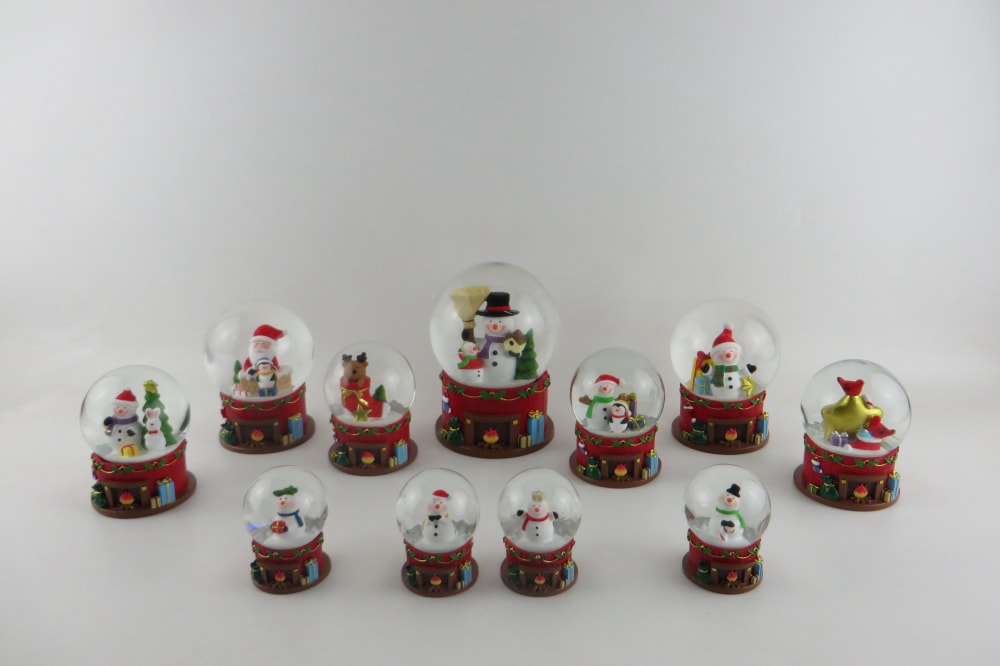 Christmas Snow Globes Glitter Water Globe Musical Snow Globe Decoration